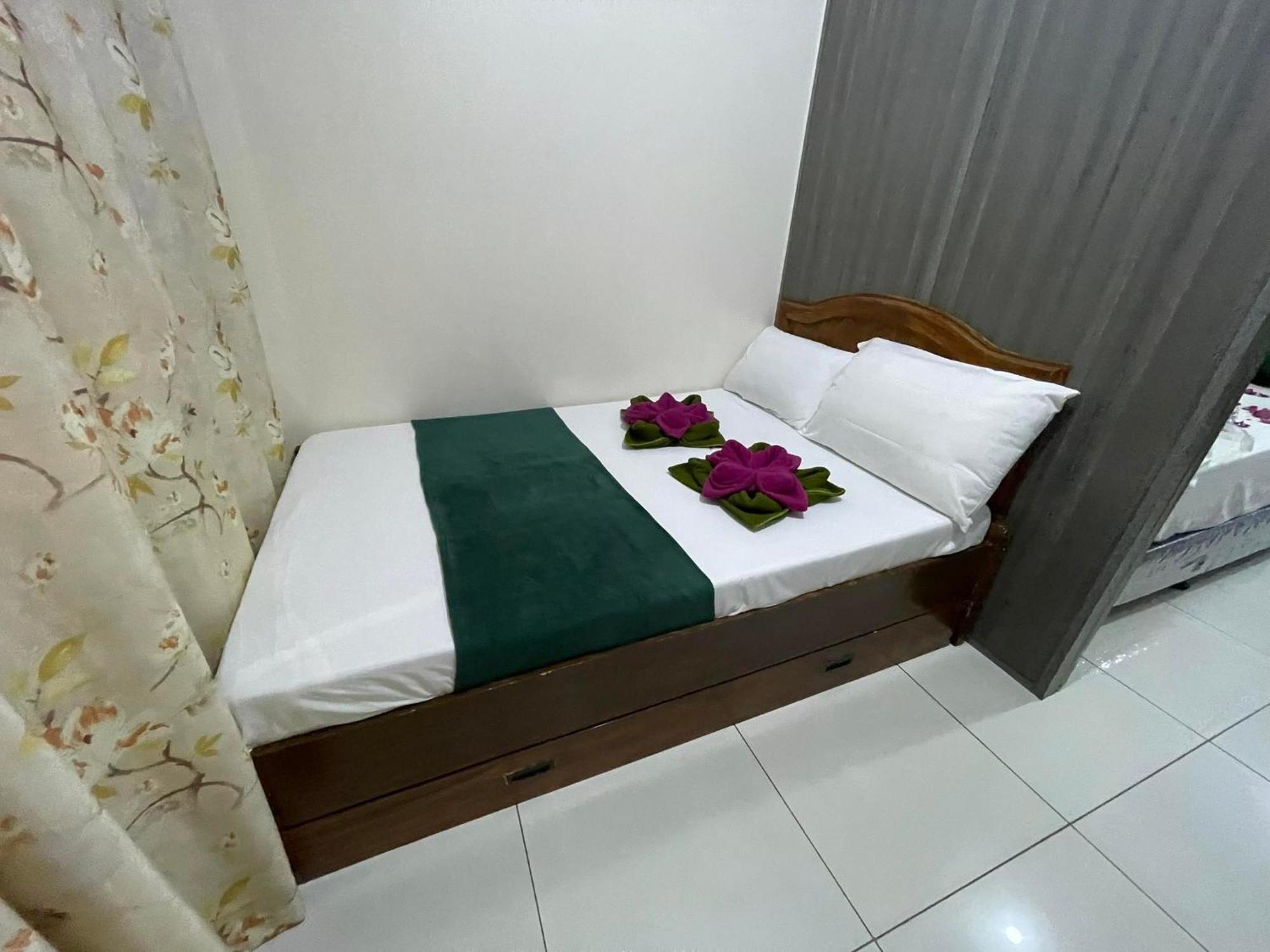 Green Residences Stays By Pbyy Manille Extérieur photo