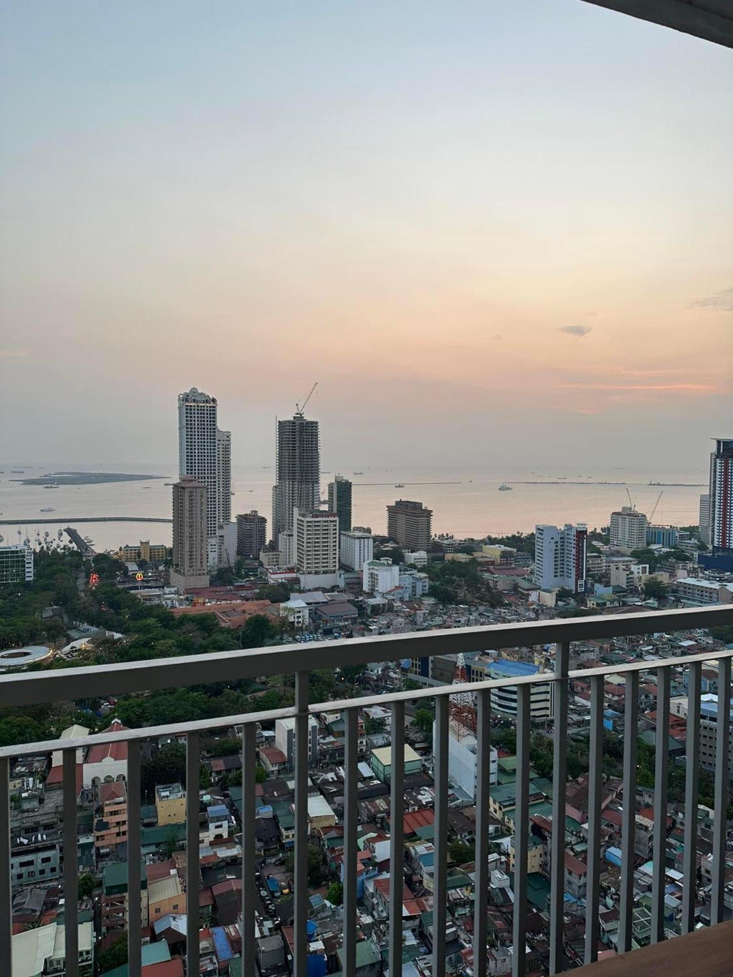 Green Residences Stays By Pbyy Manille Extérieur photo